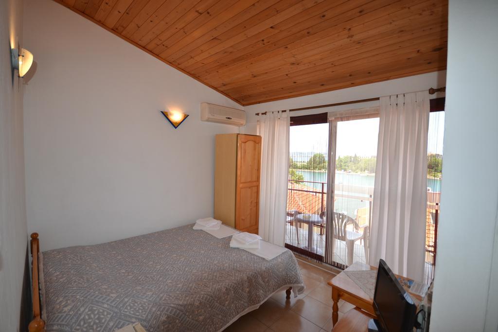 Guest House Olimpia โซโซโปล ภายนอก รูปภาพ